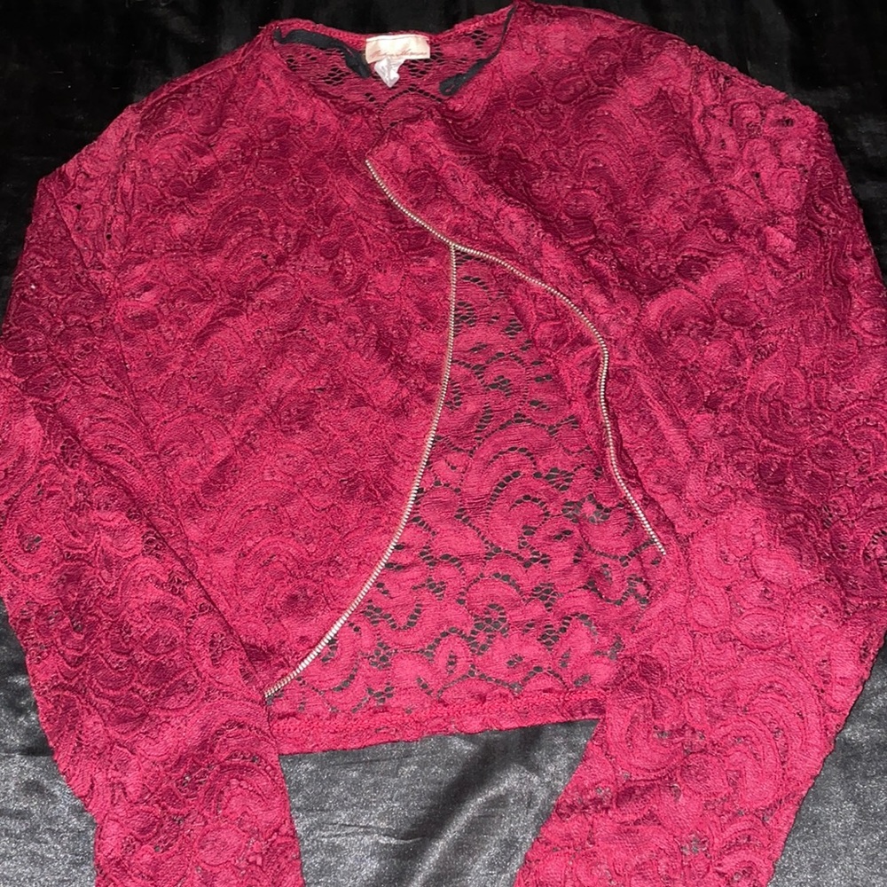 ℒ𝒶𝒸ℯ 𝒸ℴ𝓋ℯ𝓇 𝓊𝓅 𝒿𝒶𝒸𝓀ℯ𝓉